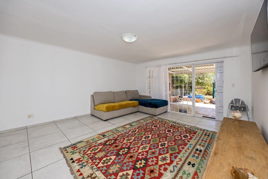 2 Bedroom Property for Sale in Table View Western Cape